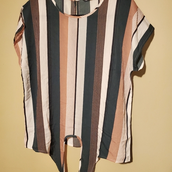 Shein Striped Shirt - Picture 1 of 4